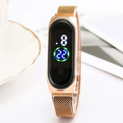 Women's Oval Magnetic Golden Attractive Watch ⭐️⭐️⭐️⭐️⭐️